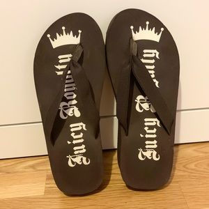 Juicy Couture Juicy Royalty Flip Flops Size 9